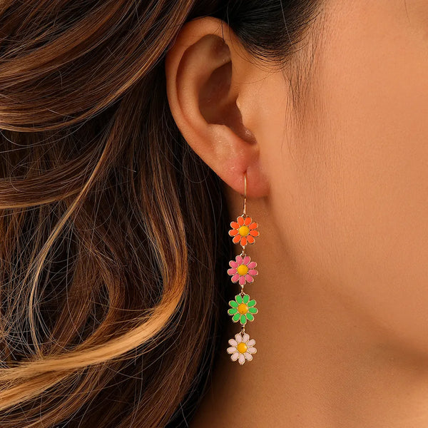 Pendientes vintage estilo pastoral con margaritas de colores esmaltados para mujer