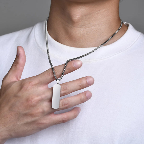 Collar con colgante de barra geométrica para hombre