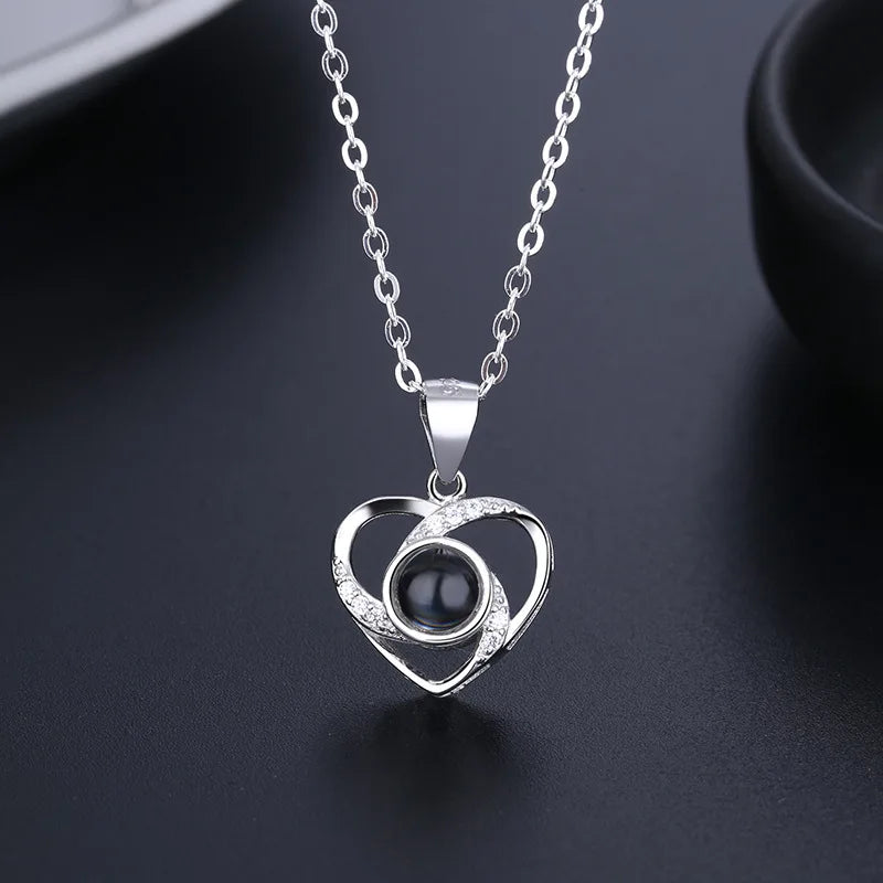 Projection Necklace With Rotating Rose Gift 100 Languages I Love You Heart Pendant Jewelry For Women