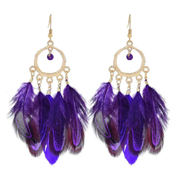 Pendientes bohemios étnicos de plumas moradas para mujer
