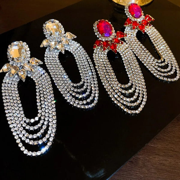 Pendientes colgantes exagerados con diamantes de imitación para mujer, aretes largos y brillantes con borlas.