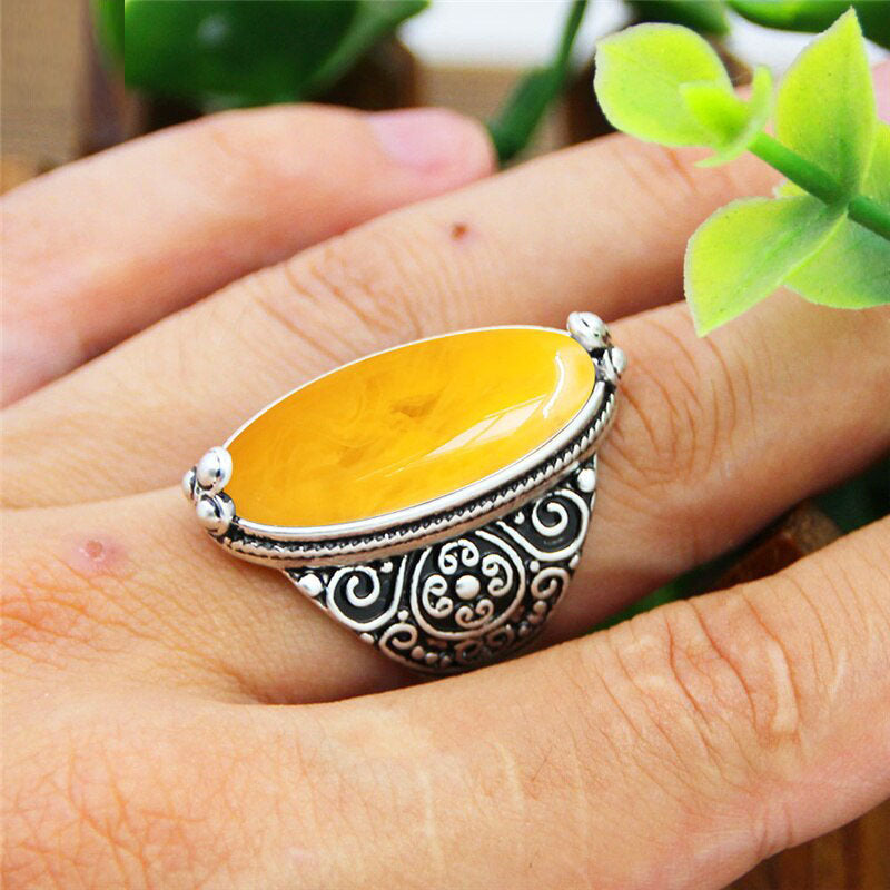 Vintage Eye Shape Synthetic Beeswax Rings For Women