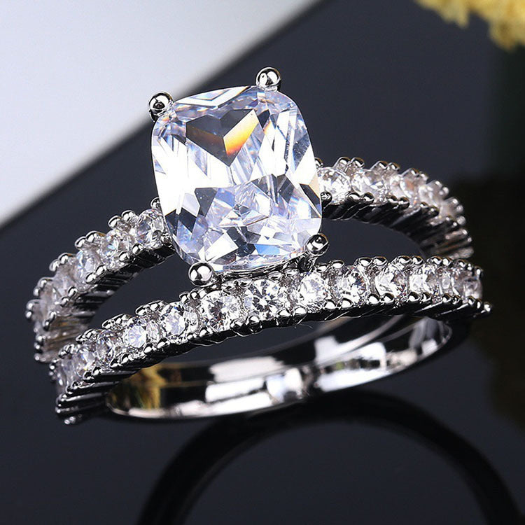 Gothic Skull Hand Holding Peach Heart Zircon Ring