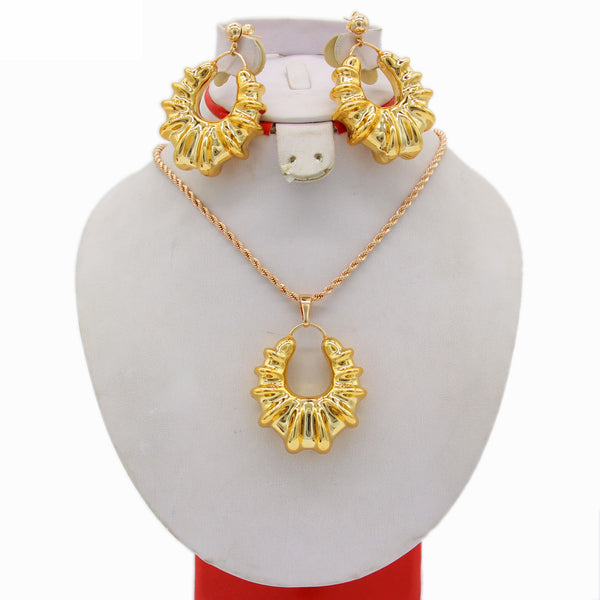 Conjuntos de joyas de aretes, colgantes y collares de color dorado de moda