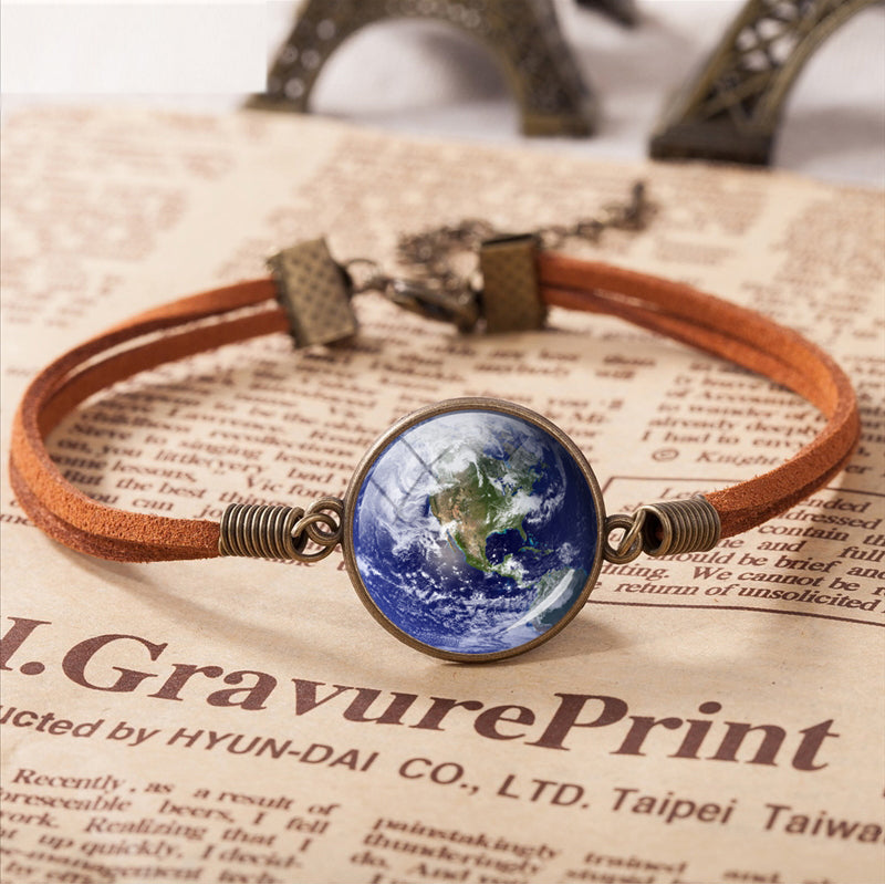 Planet Earth World Globe Map  Vintage Leather Bracelet