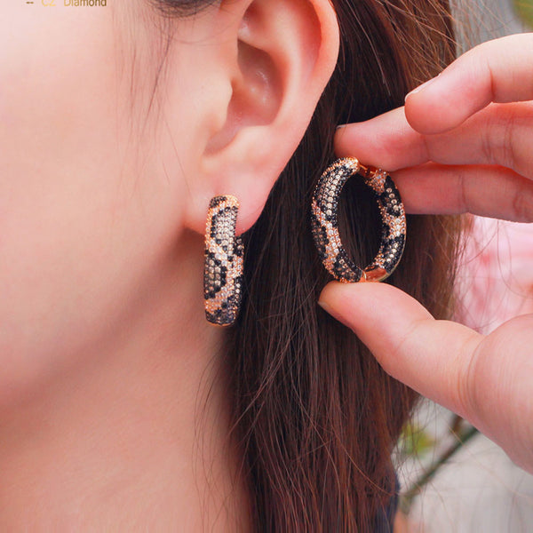 Black White CZ Zircon 585 Gold Snake Stripes Cute Circle Hoop Earrings