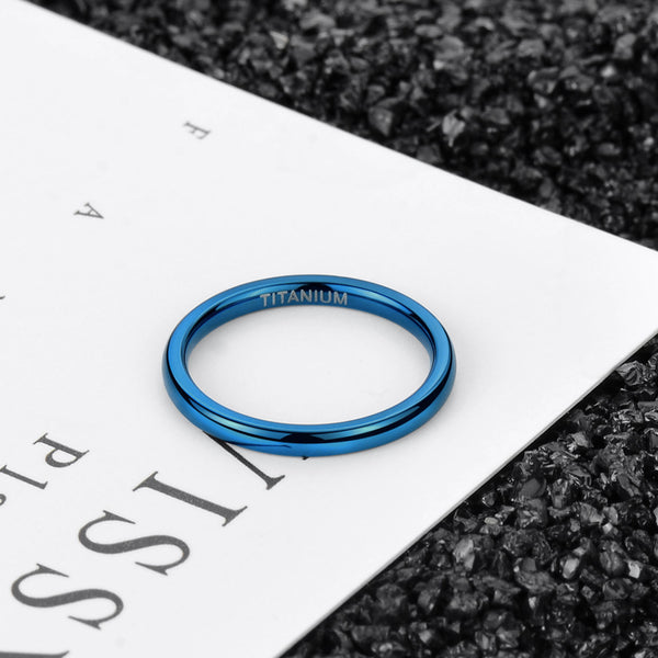 Anillo de compromiso femenino de titanio azul fino
