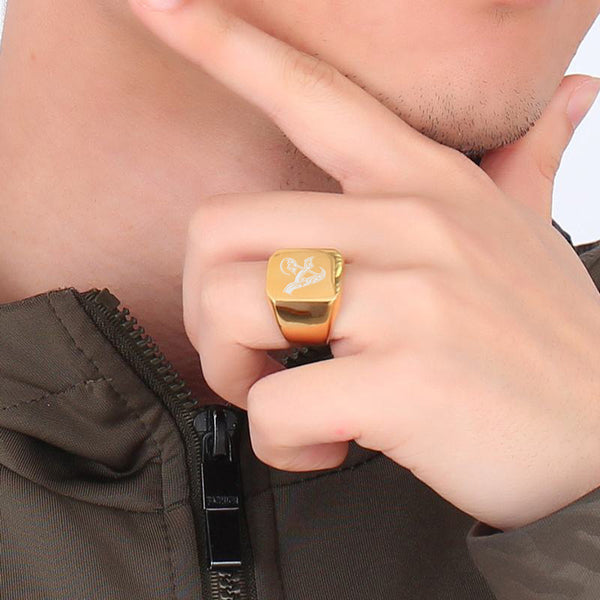 Anillo con sello inicial de la A a la Z para hombre, de acero inoxidable macizo, color dorado.