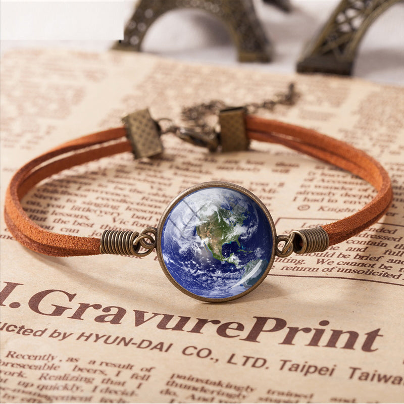 Planet Earth World Globe Map  Vintage Leather Bracelet