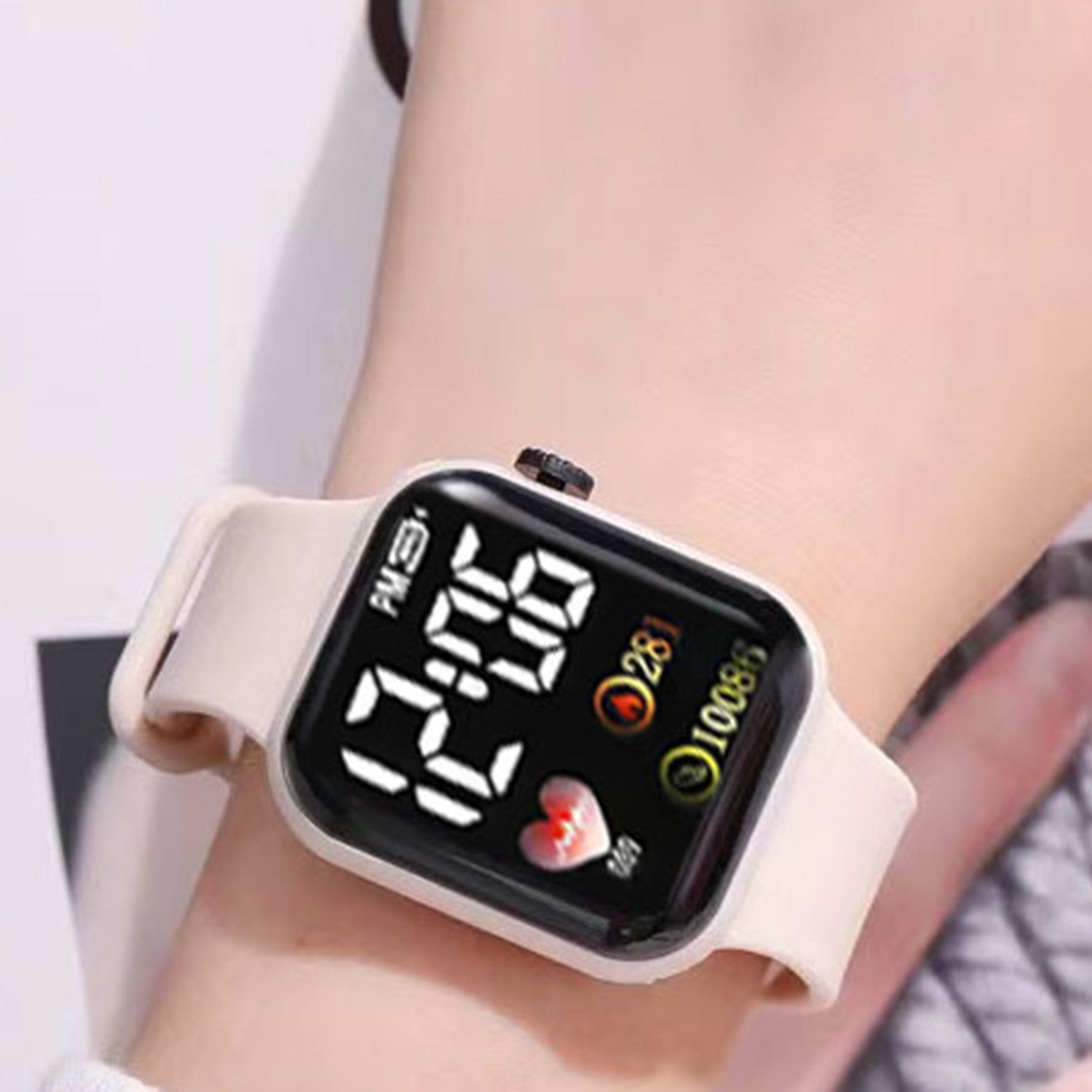 Fashion Rectangle Dial Stainless Steel Net Strap Quartz Wrist Watch