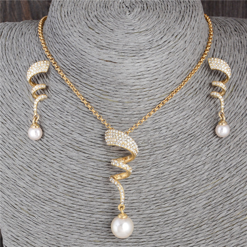 Gold Color Austrian Crystal Classic Hollow Round  Jewelry Set