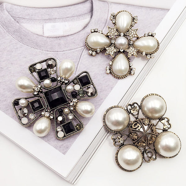 Retro Famous Luxury Brand Designer Brooch