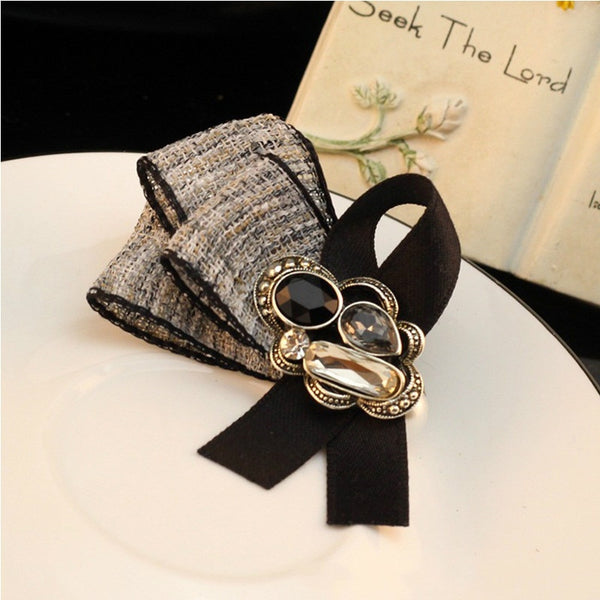 Korean Fashion New Small Rhinestone Brooch
