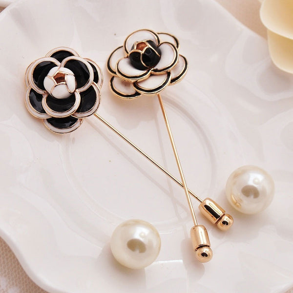 Broche de camelia con flor blanca y negra, rosa y perla, broches femeninos, accesorios