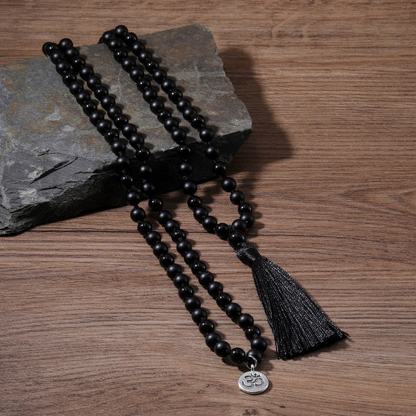 Collar anudado con mala 108 de cuentas de ónix negro de 8 mm