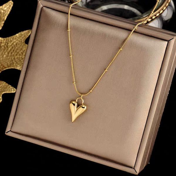 Collar con colgante de corazón con temperamento para mujer