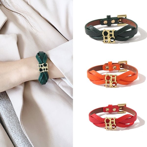 Pulsera de cuero con dije de mariposa y nombre de letra de acero 316L para mujer