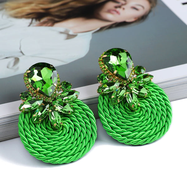 Pendientes colgantes grandes y redondos de algodón tejido de estilo étnico vintage para mujer.