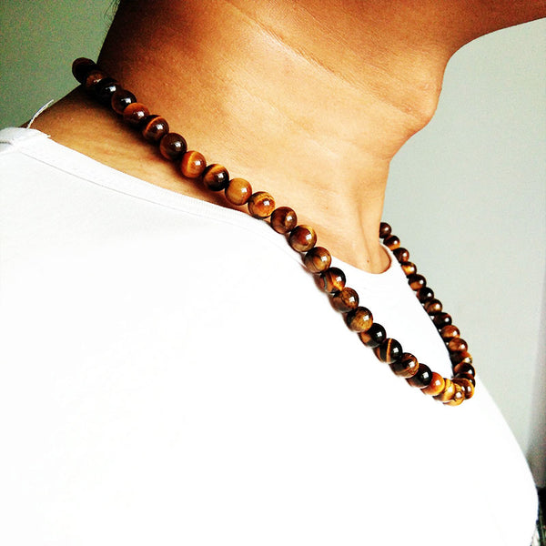 Collar moderno para hombre, gargantilla de cuentas de roca con piedra de lava negra de 6/8 mm y ojo de tigre amarillo