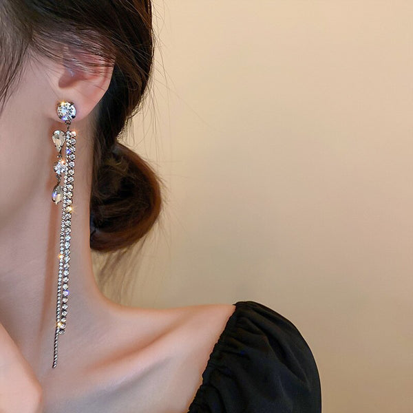 Pendientes largos vintage con borlas y diamantes de imitación para mujer, pendientes de cristal con forma de gota de agua.