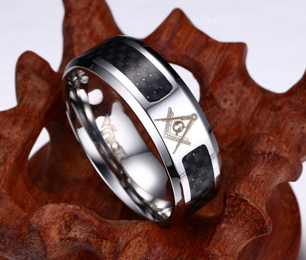 Anillo masónico para hombre, de acero inoxidable y fibra de carbono, estilo punk, de 8 mm.
