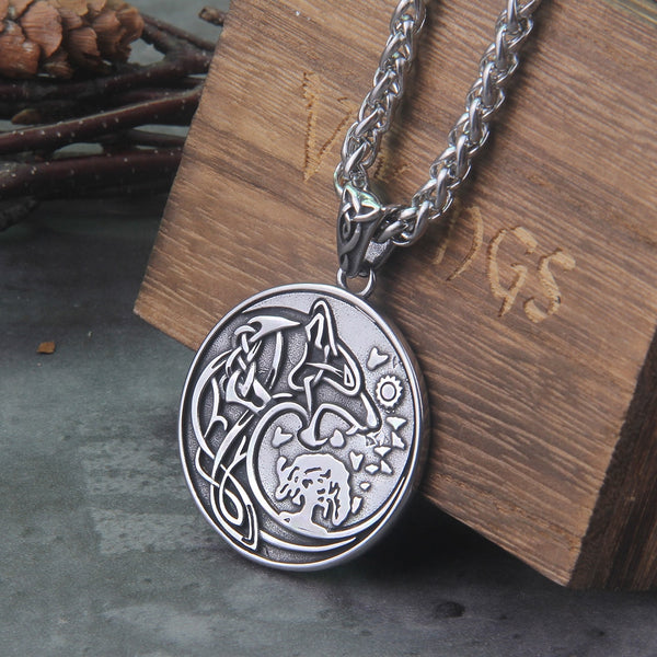 Collar de acero inoxidable con runas de lobo Yggdrasil de estilo vikingo nórdico que nunca se decolora