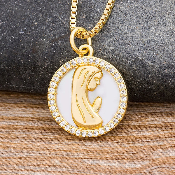 Collar de la Virgen María en color dorado de alta calidad y gran oferta