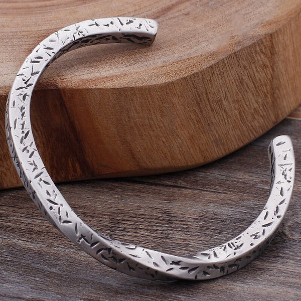 Brazalete abierto de 5 mm de ancho para hombre.