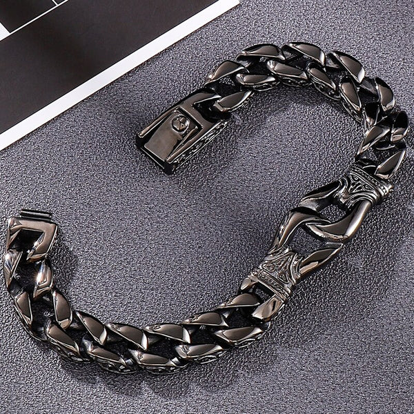Increíble pulsera de eslabones curvos de acero inoxidable negro para hombre.