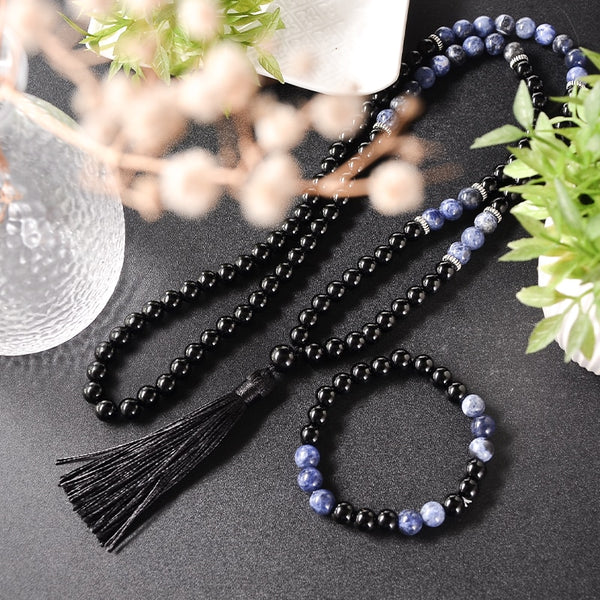 Collar Mala 108 con cuentas de ágata negra y sodalita azul de 8 mm, ideal para meditación, yoga y bendiciones.