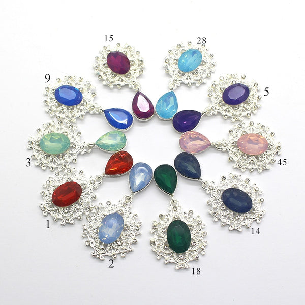 10 piezas de decoración artesanal de 24 x 45 mm con diamantes de imitación de aleación de metal chapados en plata y colores mezclados.