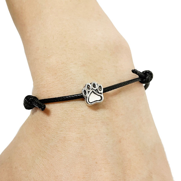 Pulsera de hilo rojo de la suerte con cuatro cuentas