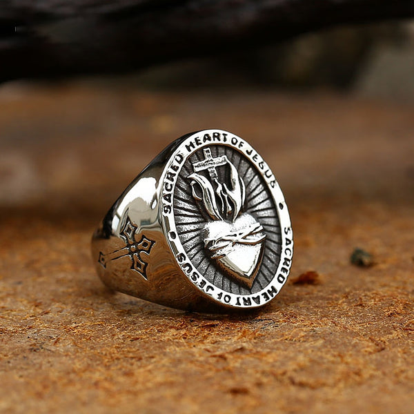 Anillo católico vintage de acero inoxidable del Sagrado Corazón de Jesús