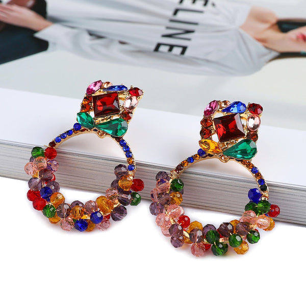 Pendientes colgantes de metal con diseño estético de moda