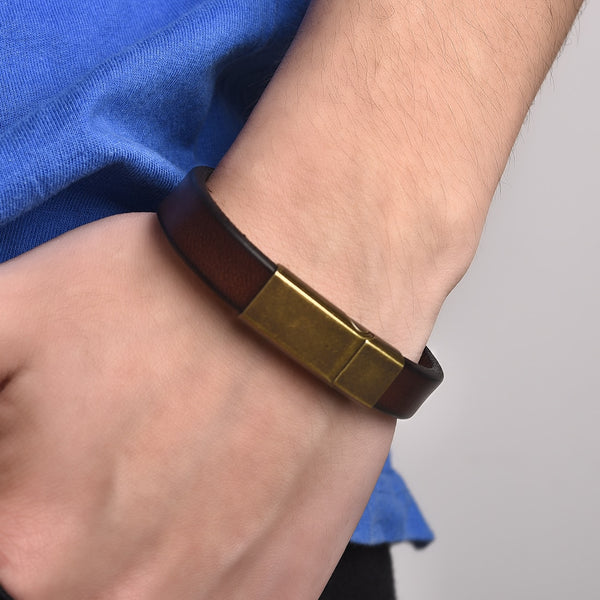 Pulsera de cuero marrón para hombre, brazalete con cierre magnético de acero inoxidable.