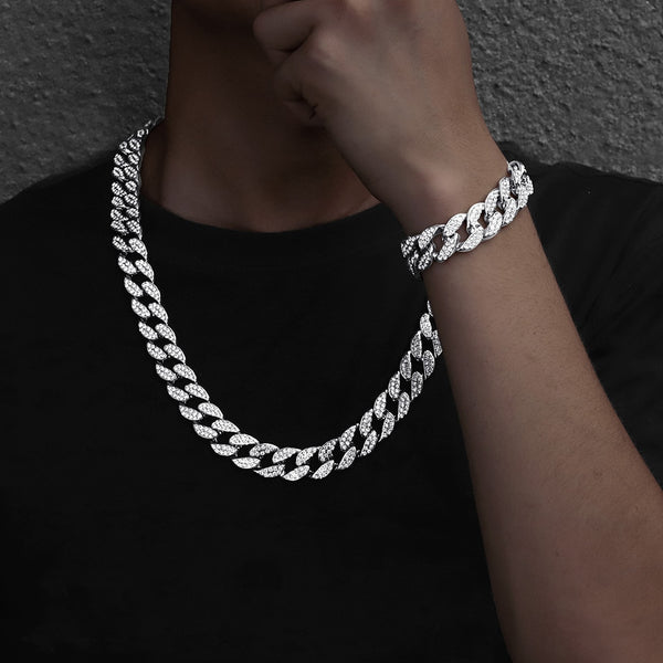 Cadena cubana Miami Curb de 15 mm con diamantes de imitación pavimentados y estrás de estilo hip hop en color plata