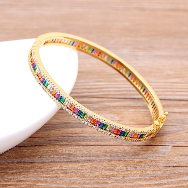 Nuevo diseño de moda para mujer, brazaletes de circonita cúbica con cierre simple, joyería de cobre y circón.