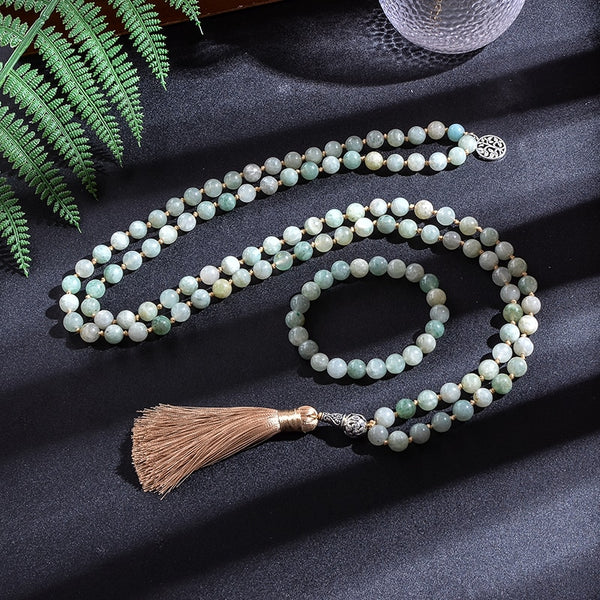 Conjunto de collar y pulsera de japamala anudada con cuentas de jadeíta africana de 8 mm y 108 cuentas