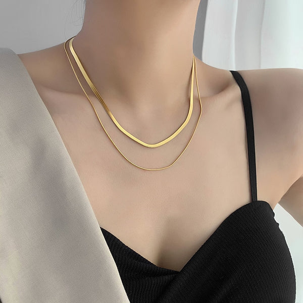 Gargantilla de clavícula con cadena de acero inoxidable de moda para mujer