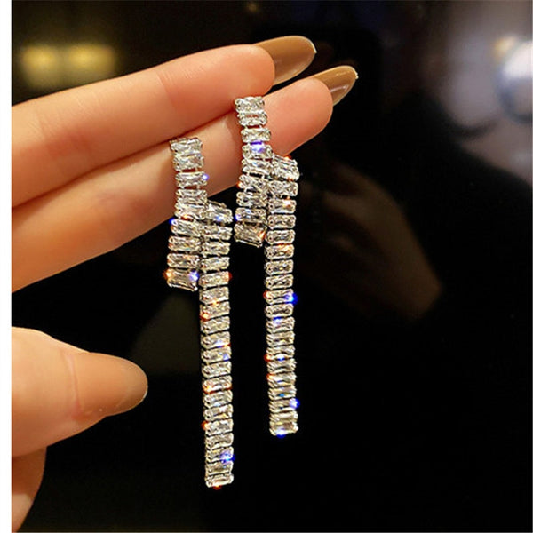 Pendientes largos de borla con cristales de circonita para mujer