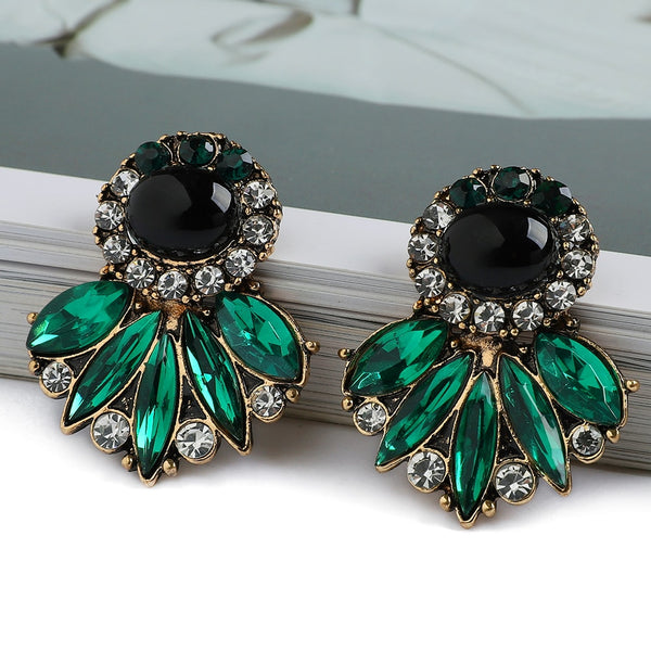 Pendientes vintage de lujo con dijes de joyería
