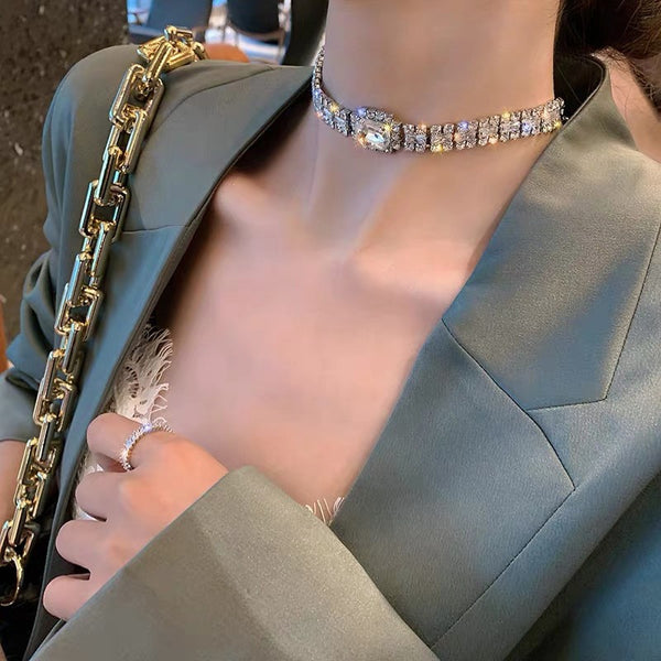Big Crystal Choker Necklaces for Women Geometric Rhinestone Necklaces