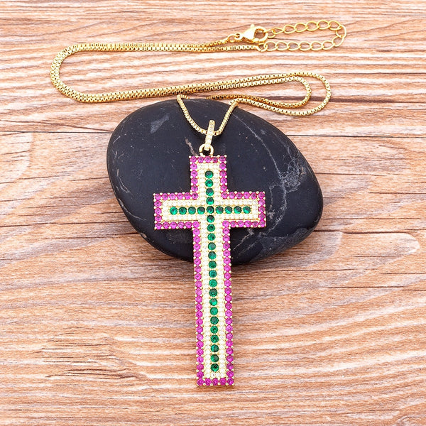 Collar con colgante de cadena de cristal con cruz de color rosa y blanco de moda