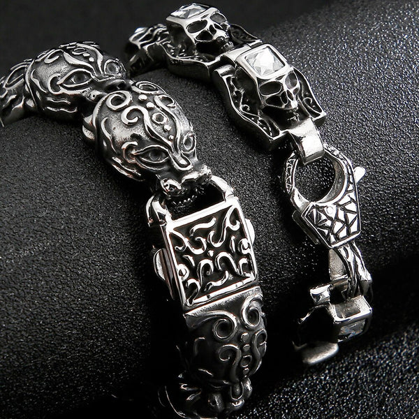 Pulsera de calavera gótica para hombre en acero inoxidable con cadena de esqueleto 3D.