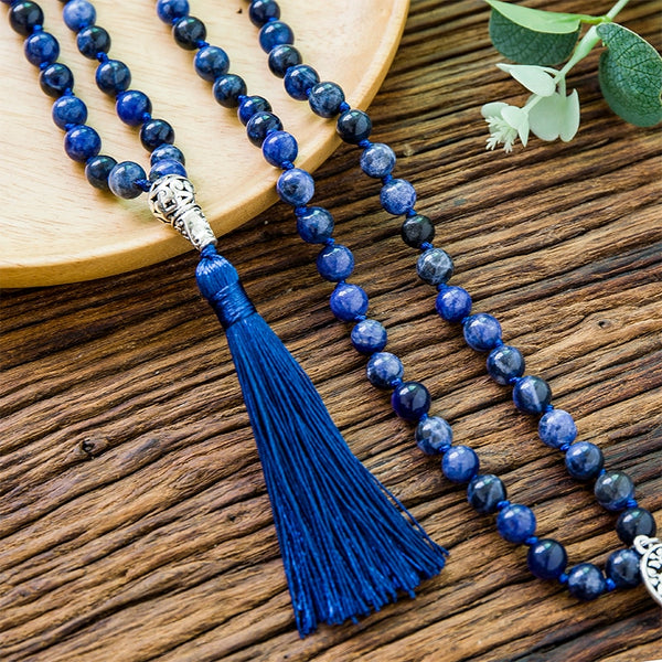 Collar largo de meditación con nudo de cuentas hecho a mano con 108 Malas de sodalita natural y lapislázuli