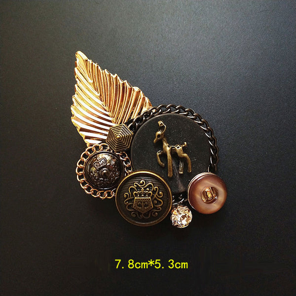 Vintage Baroque Court Wind Badge Fringe Brooch