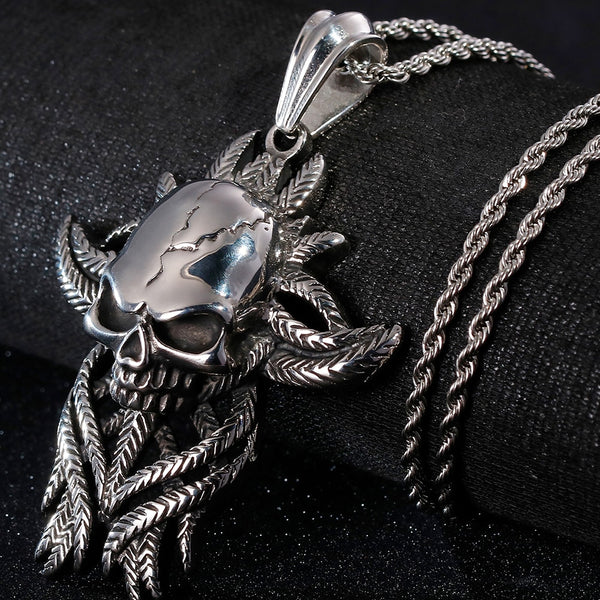 Collares colgantes de calavera gótica de motociclista para hombre