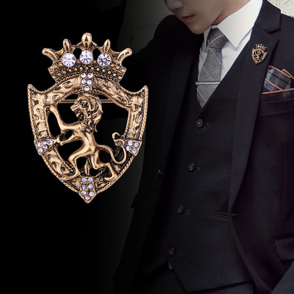Retro Lion Crystal Brooch Pins Animal Crown Lapel Pin Corsage Men