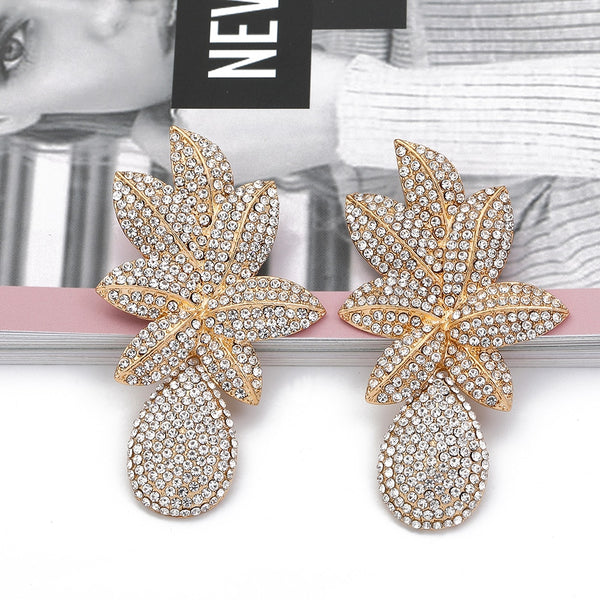 Nuevos pendientes largos de flores con cristales de metal dorado