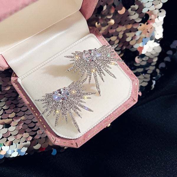 Pendientes de cristal con forma de estrella brillante para mujer, con diamantes de imitación.